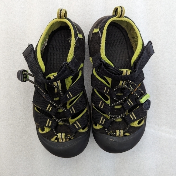 KEEN black and green kids sandals boys size 2 - Picture 2 of 9